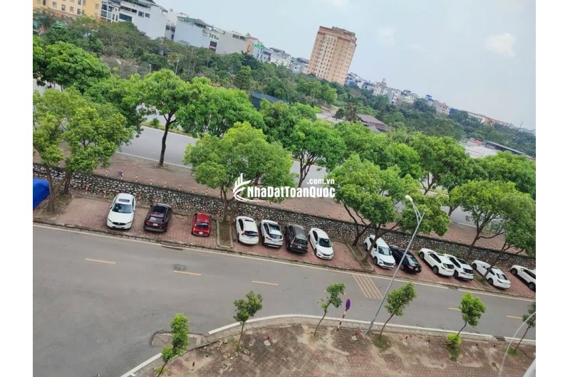 BÁN CHUNG CƯ KĐT VIỆT HƯNG LONG BIÊN  NHỎ TIỀN